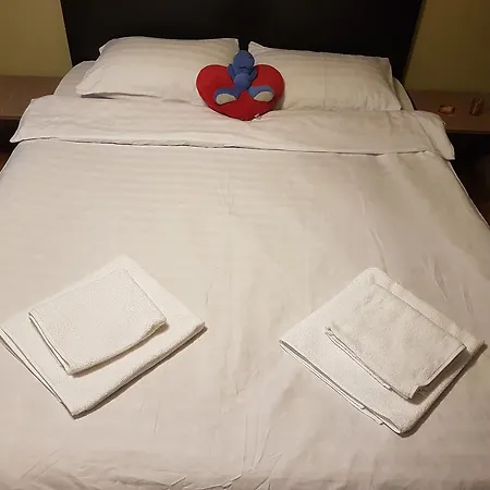 Апартаменти Apartament Republicii 39 *